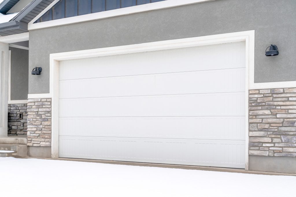 4 Benefits of Sealing Your Garage Door