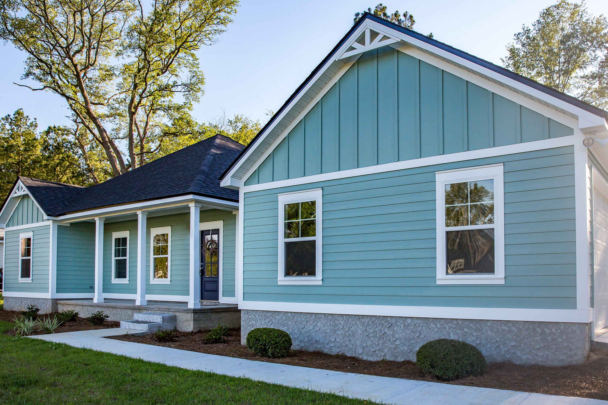The Impact of Siding Color on Your Home's Energy Efficiency